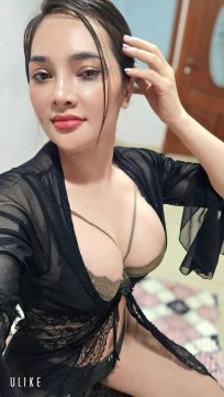 Klaudia aus Glarus,Schweiz